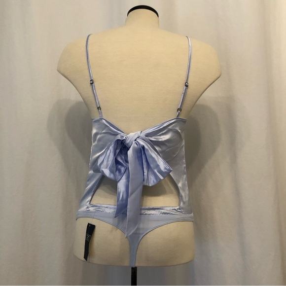 Abercrombie & Fitch blue satin tie back bodysuit. Size S. - Picture 4 of 7